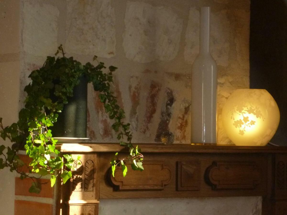 Le Balcon De Leonard Amboise Exterior foto