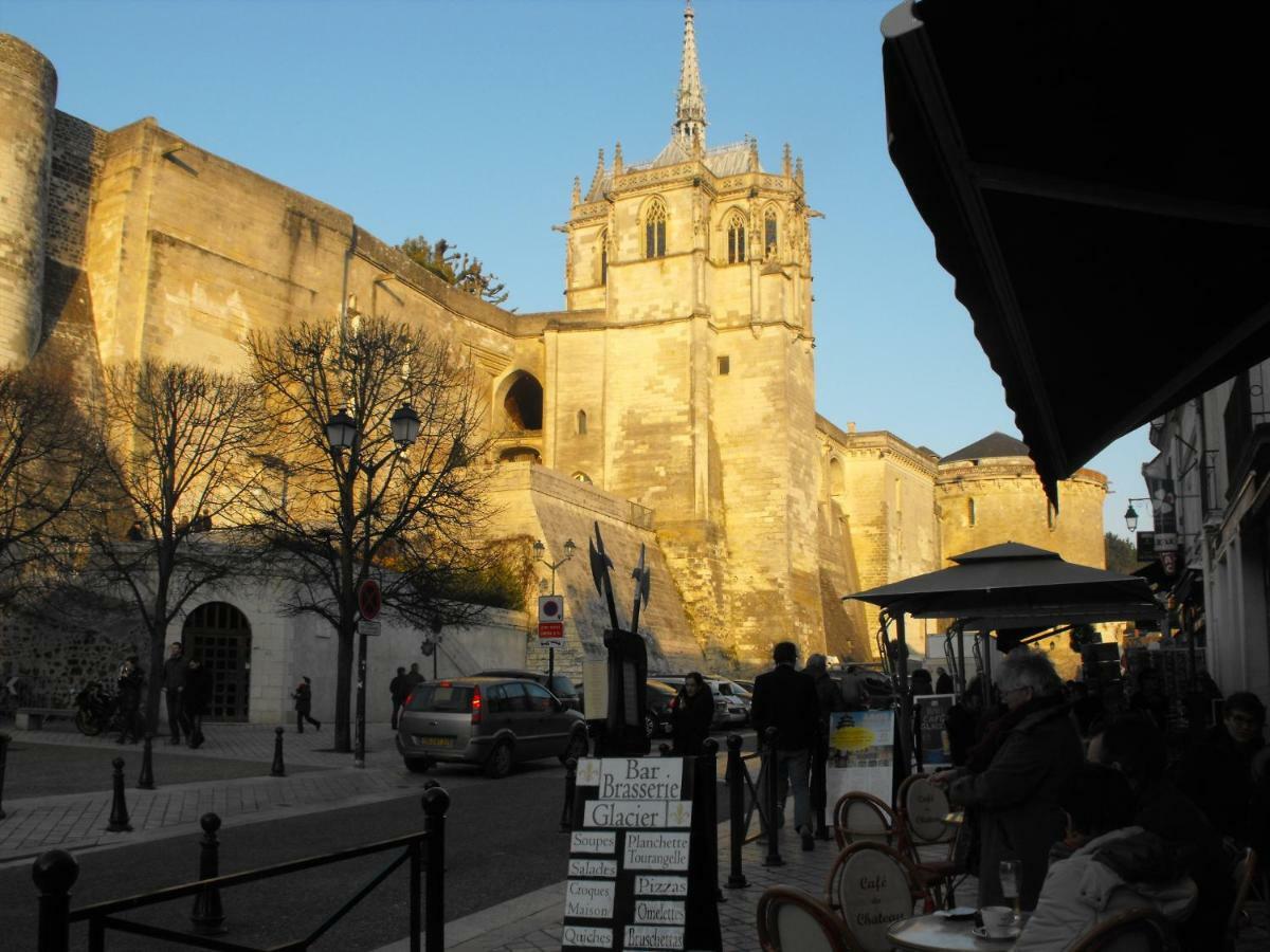 Le Balcon De Leonard Amboise Exterior foto